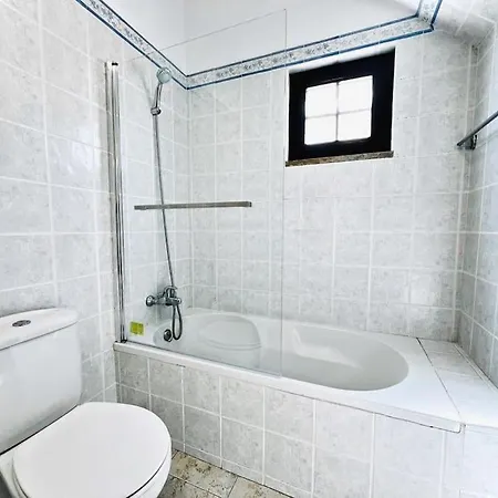 Brand New Studio, Top Location, Next Attractions
