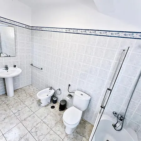Brand New Studio, Top Location, Next Attractions Apartment *